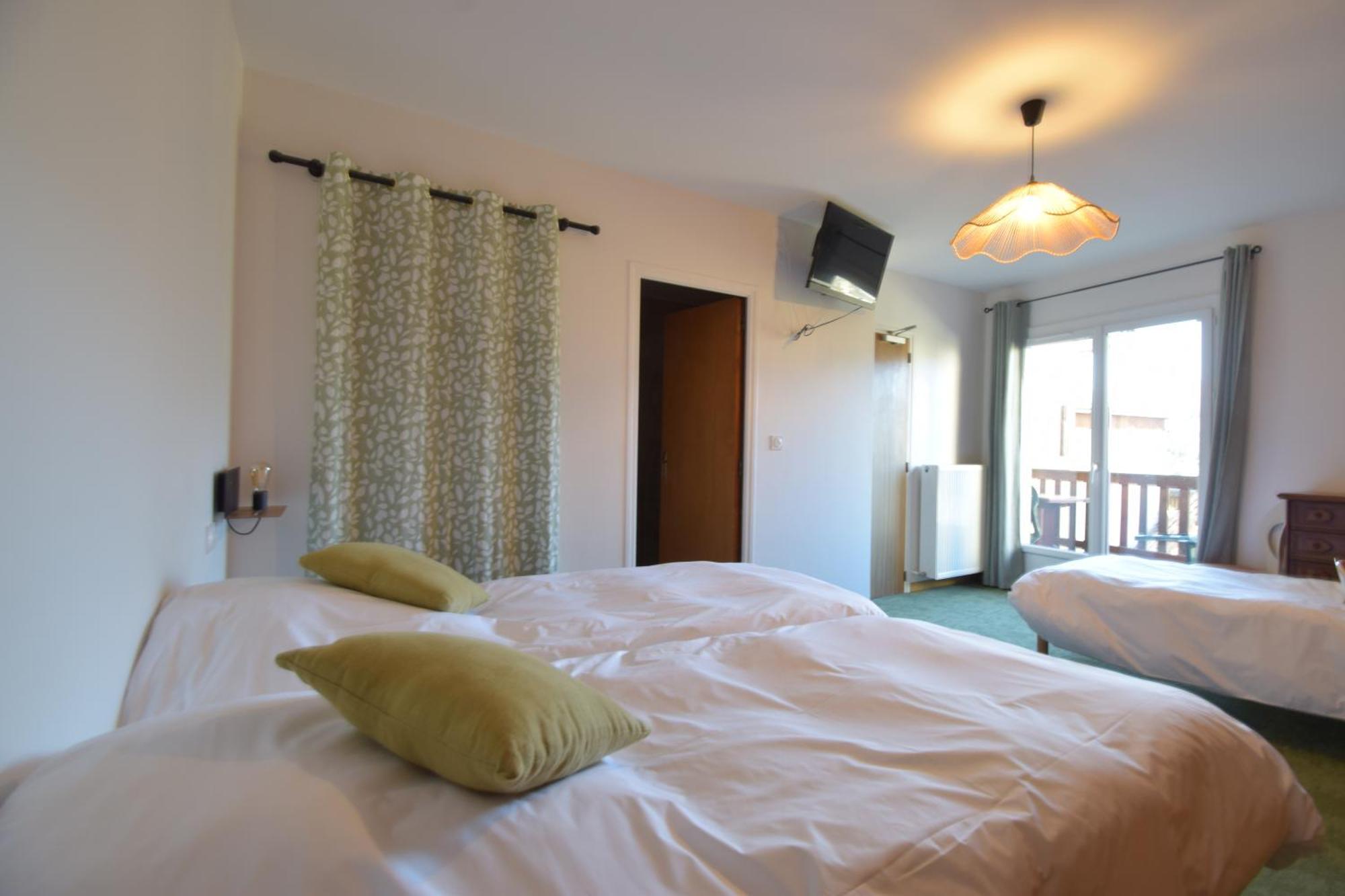 Hotel Les Chenets Saint-Julien-en-Champsaur Exteriér fotografie