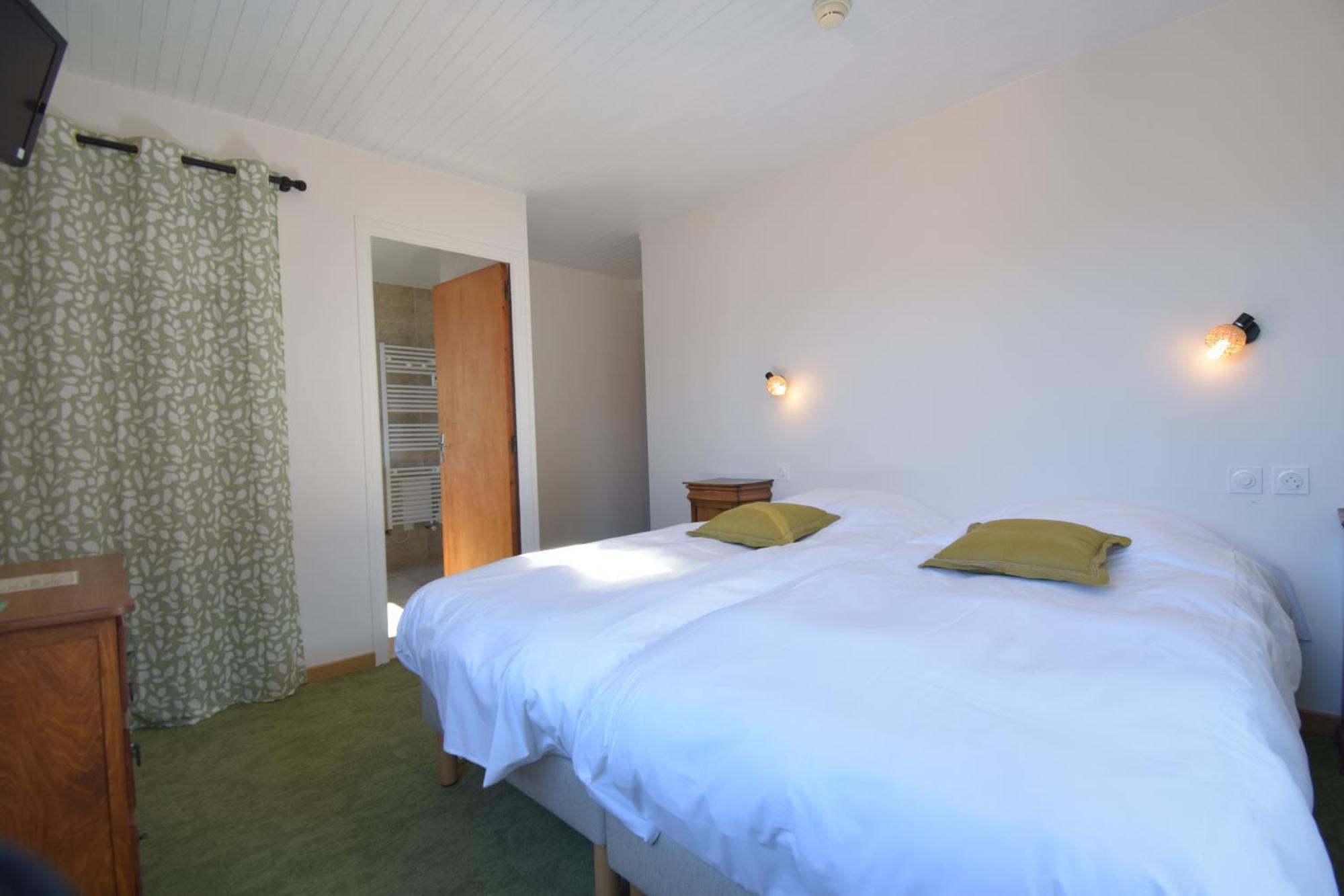 Hotel Les Chenets Saint-Julien-en-Champsaur Exteriér fotografie