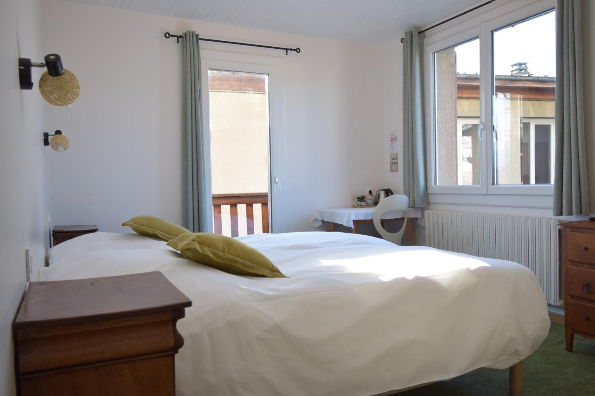 Hotel Les Chenets Saint-Julien-en-Champsaur Exteriér fotografie