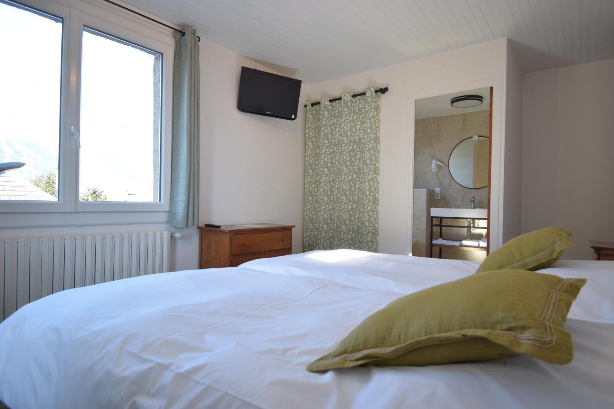 Hotel Les Chenets Saint-Julien-en-Champsaur Exteriér fotografie