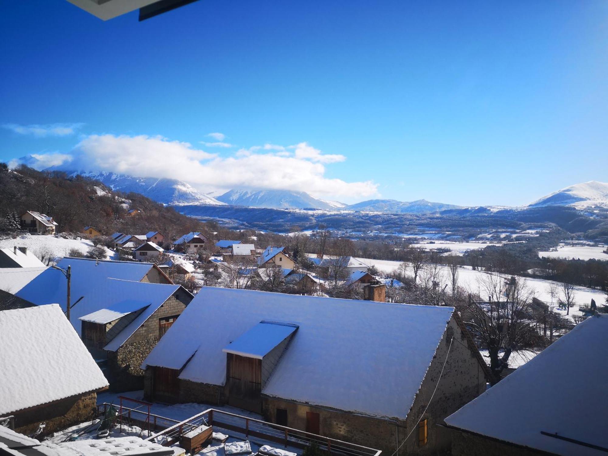 Hotel Les Chenets Saint-Julien-en-Champsaur Exteriér fotografie