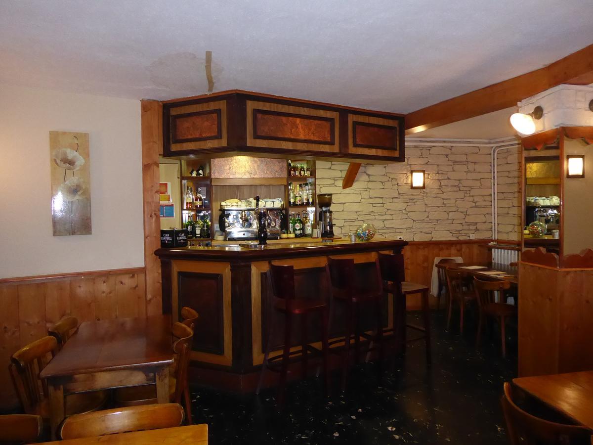 Hotel Les Chenets Saint-Julien-en-Champsaur Exteriér fotografie